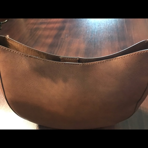 Universal Thread Bag - Picture 15 of 16